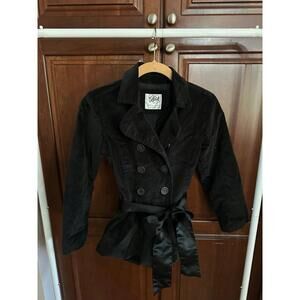 Justice black velvet coat with satin belt 6/7 vguc. Cute bubble style hem